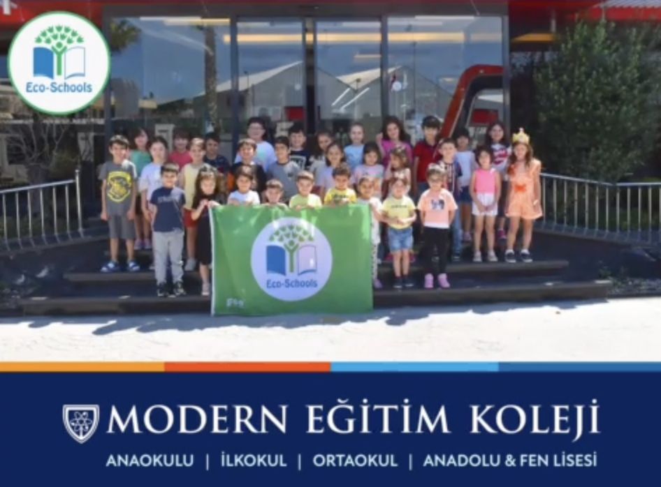 Eco-Schools Yeşil Bayrak Ödülünü aldık.